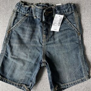 Boys 3T adjustable waist Jean shorts snap closure